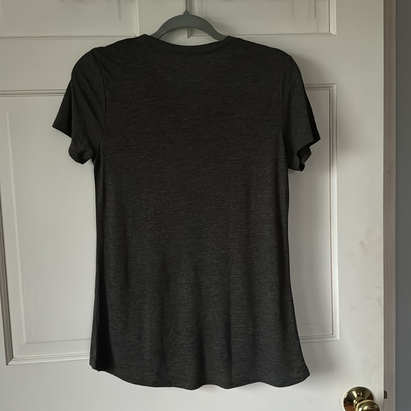 Modernlux Peace Love Graphic T Size Medium. NWOT. - Picture 4 of 7